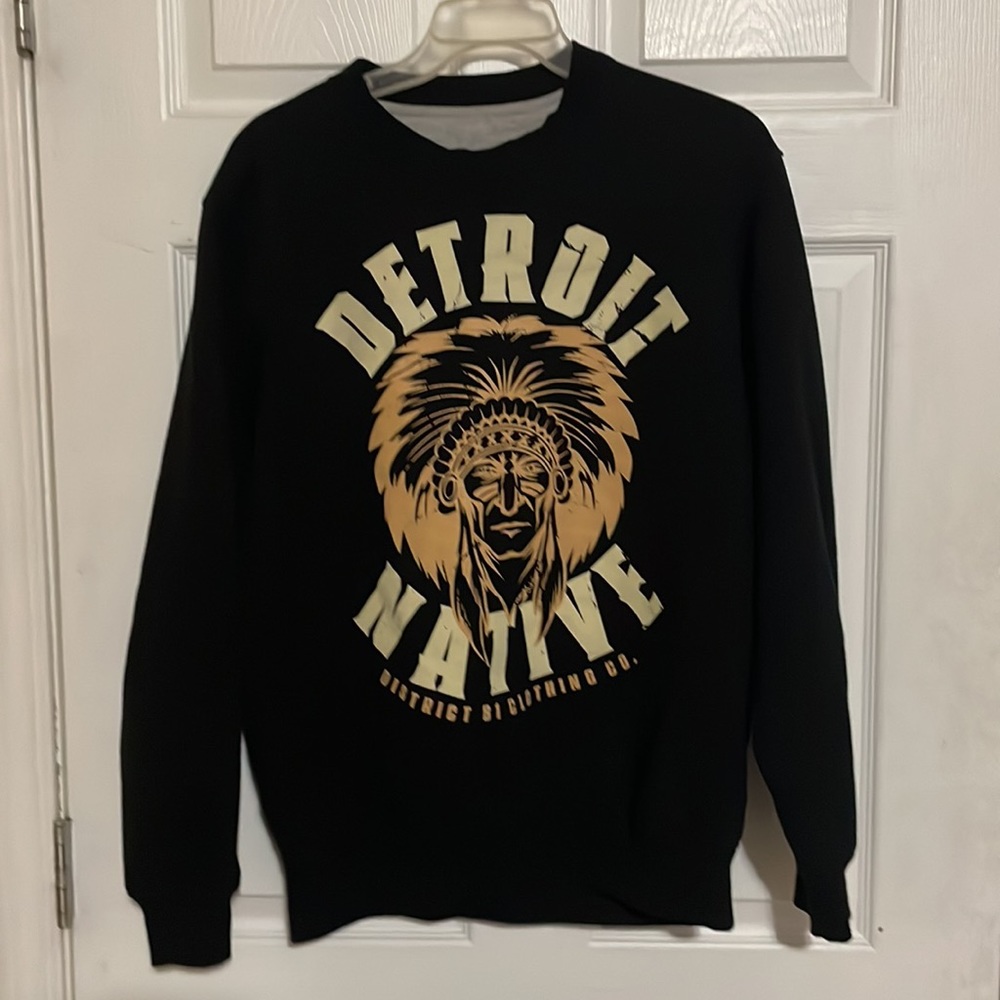 Sweatshirt - Picture 5 of 5